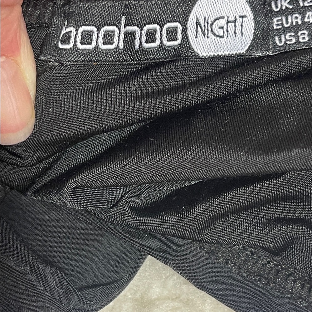 NWT Boohoo Night Black Crossover Halter Crop Top Size US 8 - Picture 14 of 16